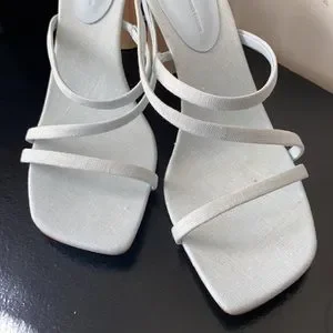 Zayda sandal imagine best sale by vince camuto